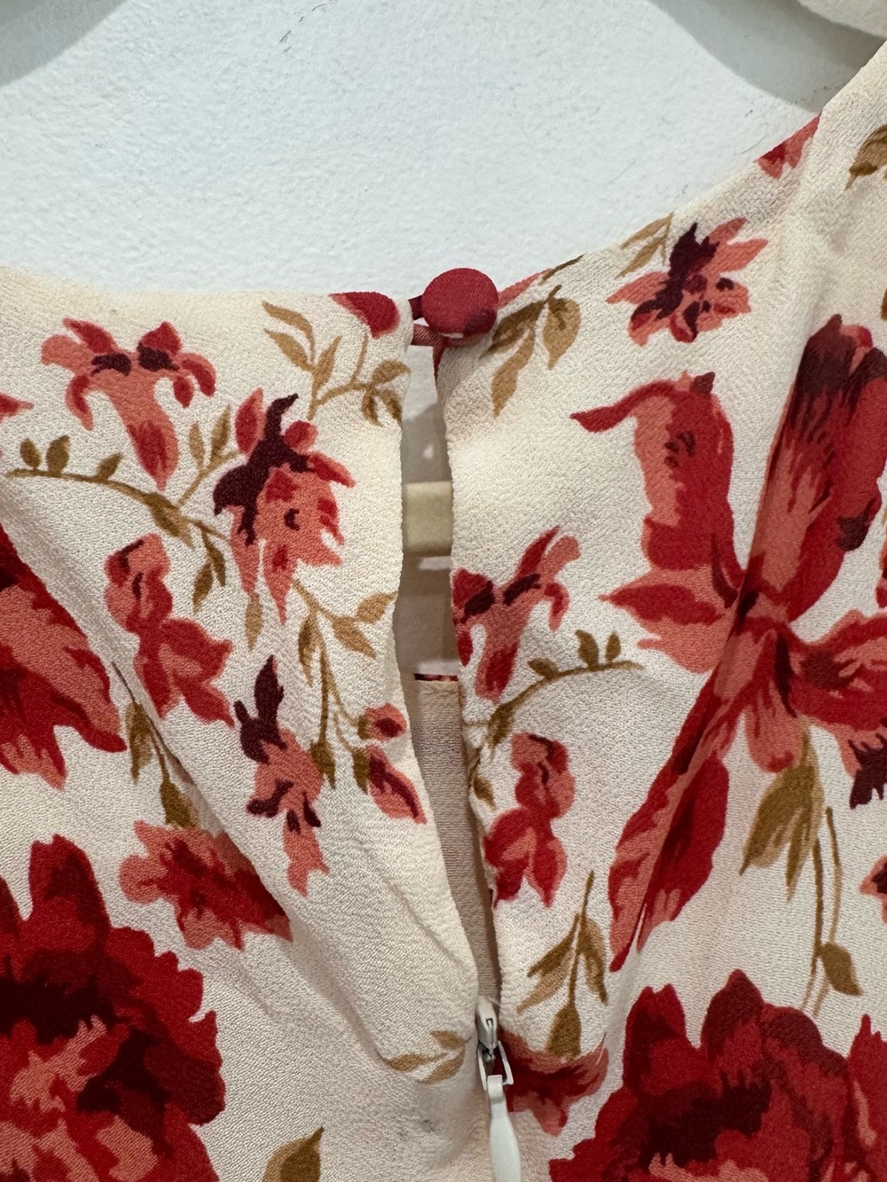 Reformation Magnus Dress In La Belle - Picture 9 of 9
